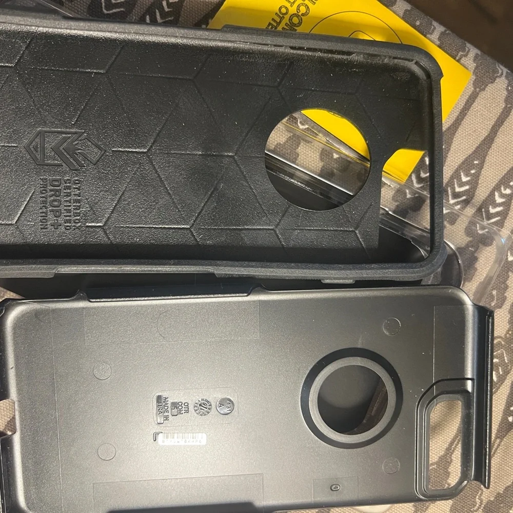 OtterBox Commuter Series Case for iPhone 7 Plus - Black and Yellow
